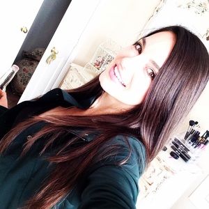 Meet your Posher, Nadine